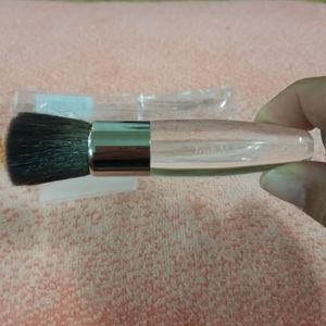 Brand New Trish McEvoy Face Blender Brush M20